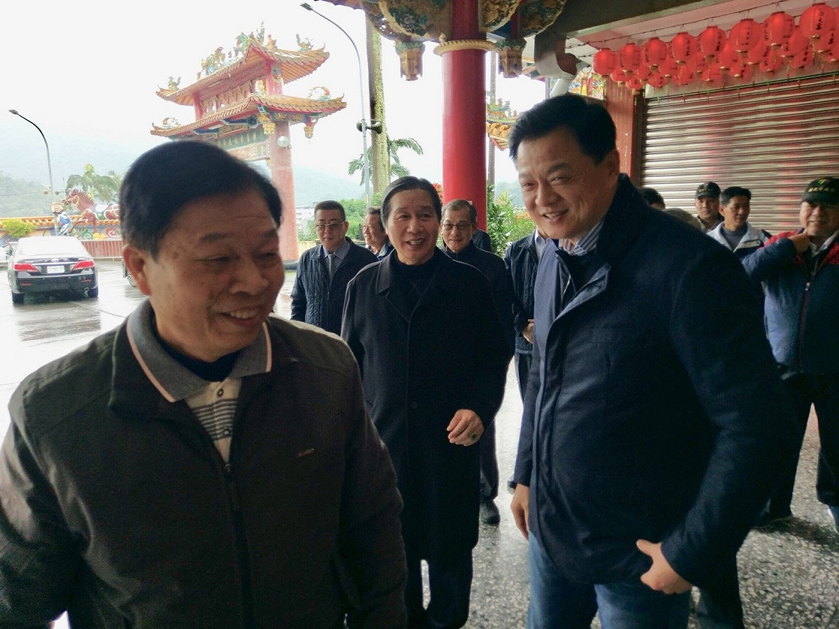 周錫瑋今（9）日到雙溪與里長座談，提到李乾龍的批評，以及遭部分媒體質疑其說法，顯得相當不滿。 圖：周錫瑋新北市政策中心提供