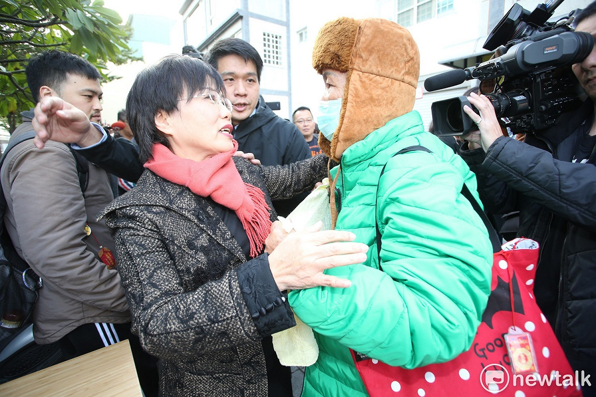 劉世芳說，陳菊市長一本單純的回憶錄被與初選扯在一起，政績也因此被扭曲。 圖：新頭殼攝影組