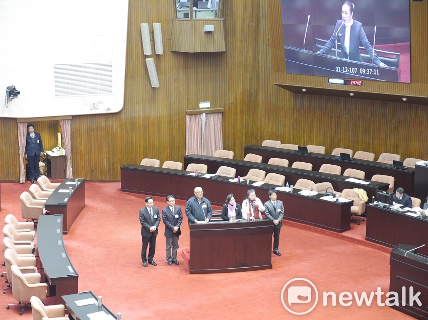 立法院臨時會分別於今天（12日）與下周一（15日）召開「監察委員被提名人行使同意權」全院委員會，今天先質詢王幼玲、田秋堇、瓦歷斯．貝林（Walis．Perin）、林盛豐、高涌誠、張武修 6人的適格性。 圖：趙婉淳／攝