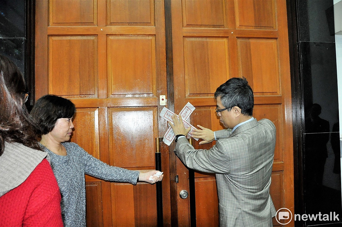 107學年度大學學測已進行試務作業，26、27日進行筆試，考生要記得帶國民身分證應試。　 圖 : 陳香蘭／攝