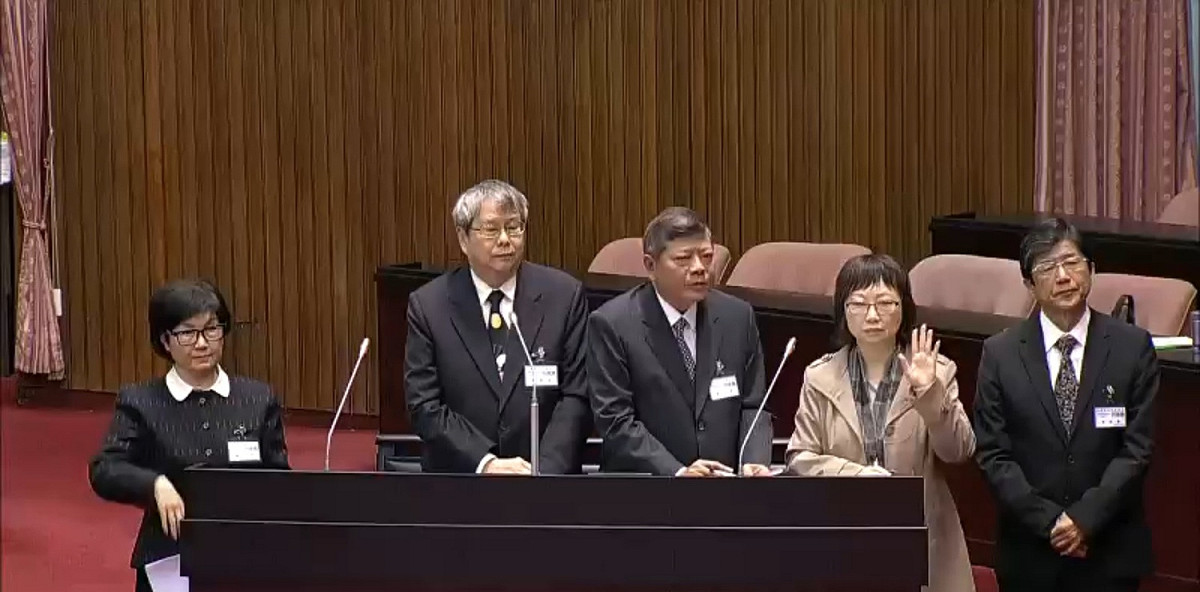 立法院臨時會今天繼續舉行「行使監委同意權案」全院審查會，審理陳師孟、楊芳玲、楊芳婉、趙永清、蔡崇義等5位監委的資格。 圖：翻拍自立法院直播