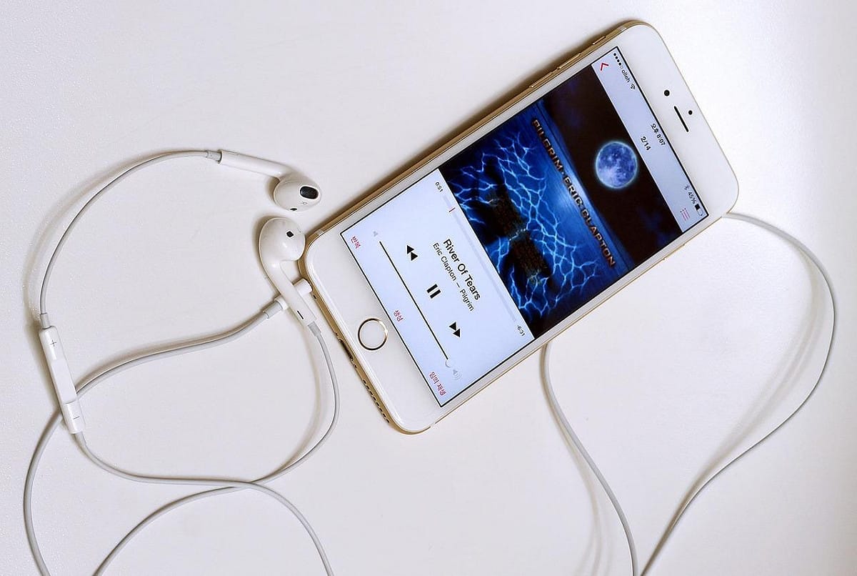 中國針對iPhone降速的補救措施、訊息披露等問題，要求蘋果在19日前提出答覆。 圖源：Pixabay
