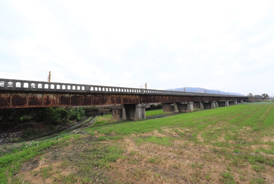 舊大安溪橋是全台目前唯一僅存鐵公路共構的橋梁建築。 圖：取自台中市政府官網