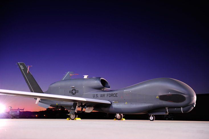 美國高空遠程無人偵察機「全球鷹」(Global Hawk)英姿。 圖：翻攝自Northrop Grumman