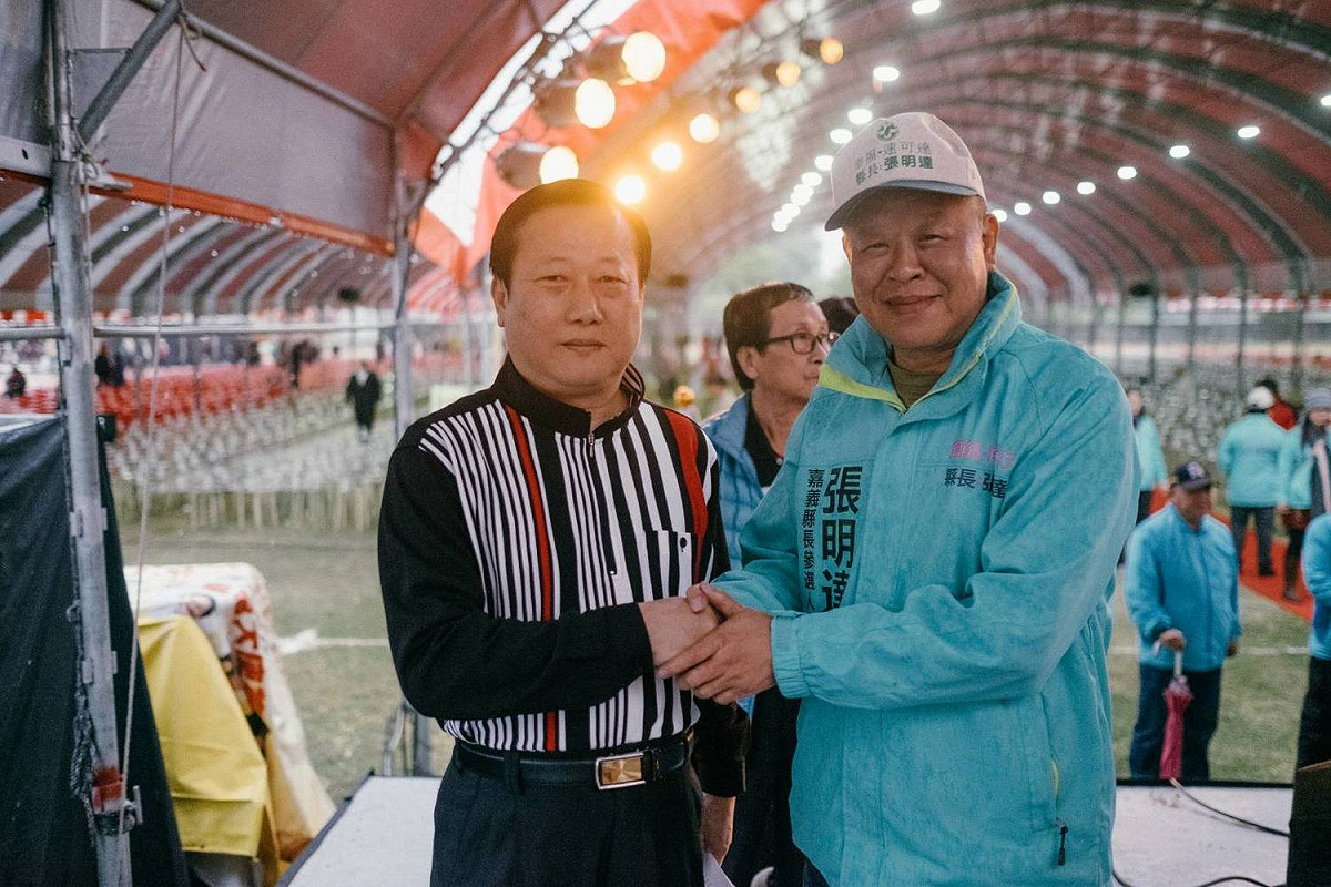 黃新雄與張明達是多年好友，義務為他創作「民調之歌」。 圖：張明達競選團隊/提供