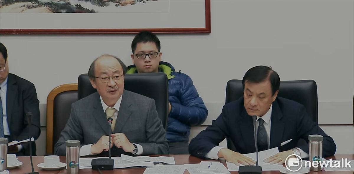 朝野黨團上午繼續協商稅改。 圖：翻拍自立法院直播