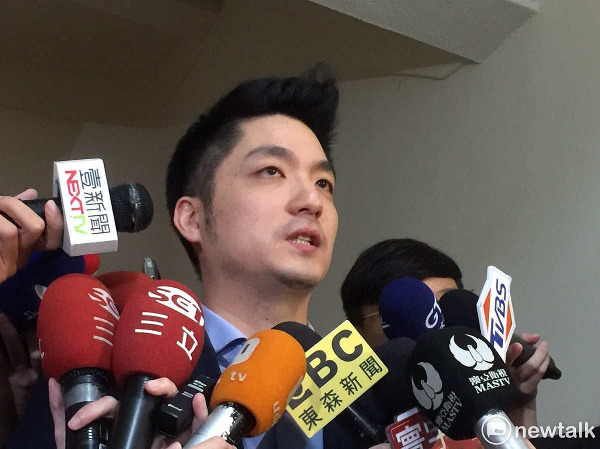 蔣萬安因一席「支持韓國瑜的都是比較沒理性的」言論，引起韓粉不滿，甚至有人揚言要傷害其子，讓他決定報警。 圖：黃韋銓/攝(資料照)