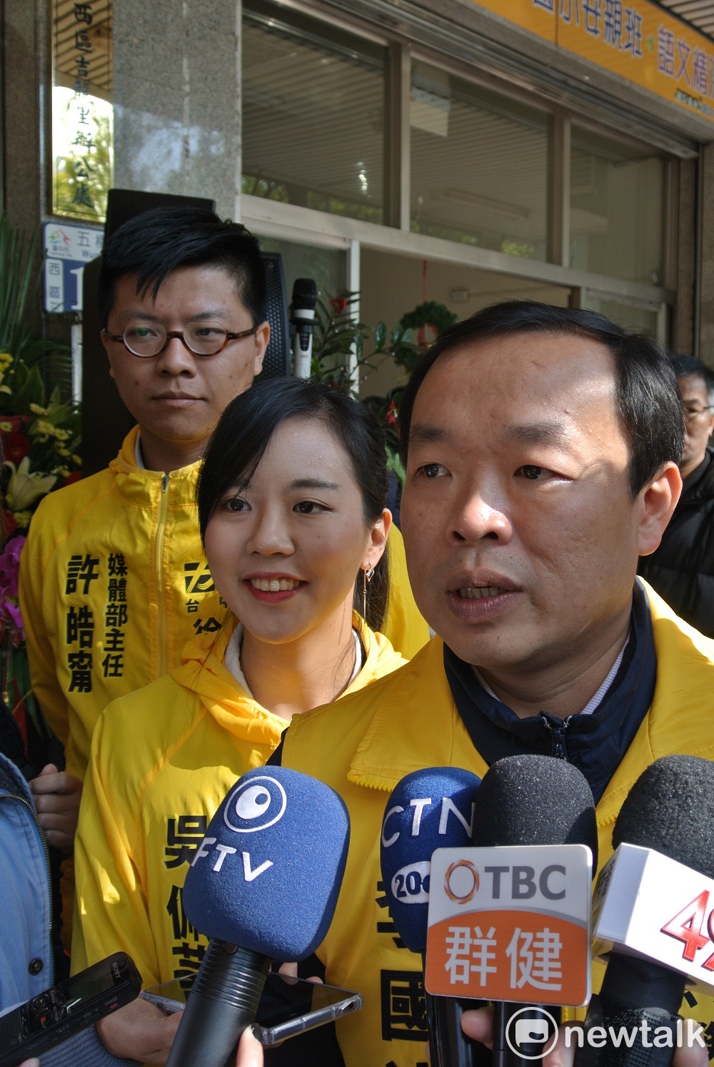 許皓甯（左起）、吳佩芸及李國禎。 圖 : 唐復年/攝