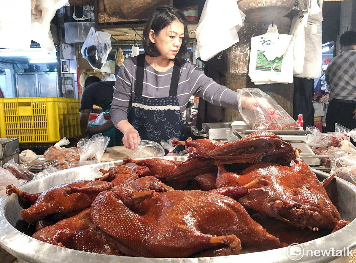 一筆市場有台南滷味名店松村的攤位，據說這裡是它發跡之處。 圖 : 張大魯/攝