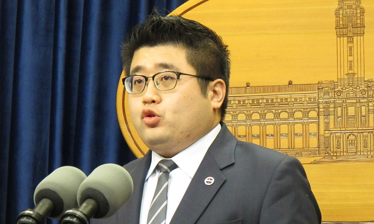 總統府發言人林鶴明22日呼籲北京儘速依據2015年共識與台灣協商M503爭議。 圖：林朝億/攝