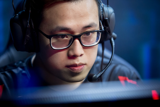 專注比賽中的ahq上路選手Ziv。 圖：翻攝自 Garena eSports flickr