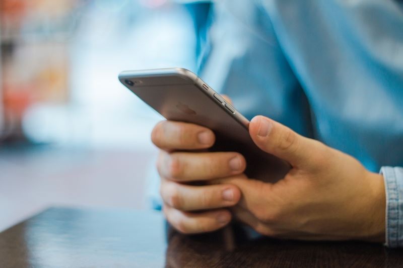 Google Play亞太區總經理桑德斯24日表示，市調機構數據顯示，台灣人非常喜歡打手機遊戲，每週至少玩一次的比例高達33%。 圖 : 取自Pixabay圖庫