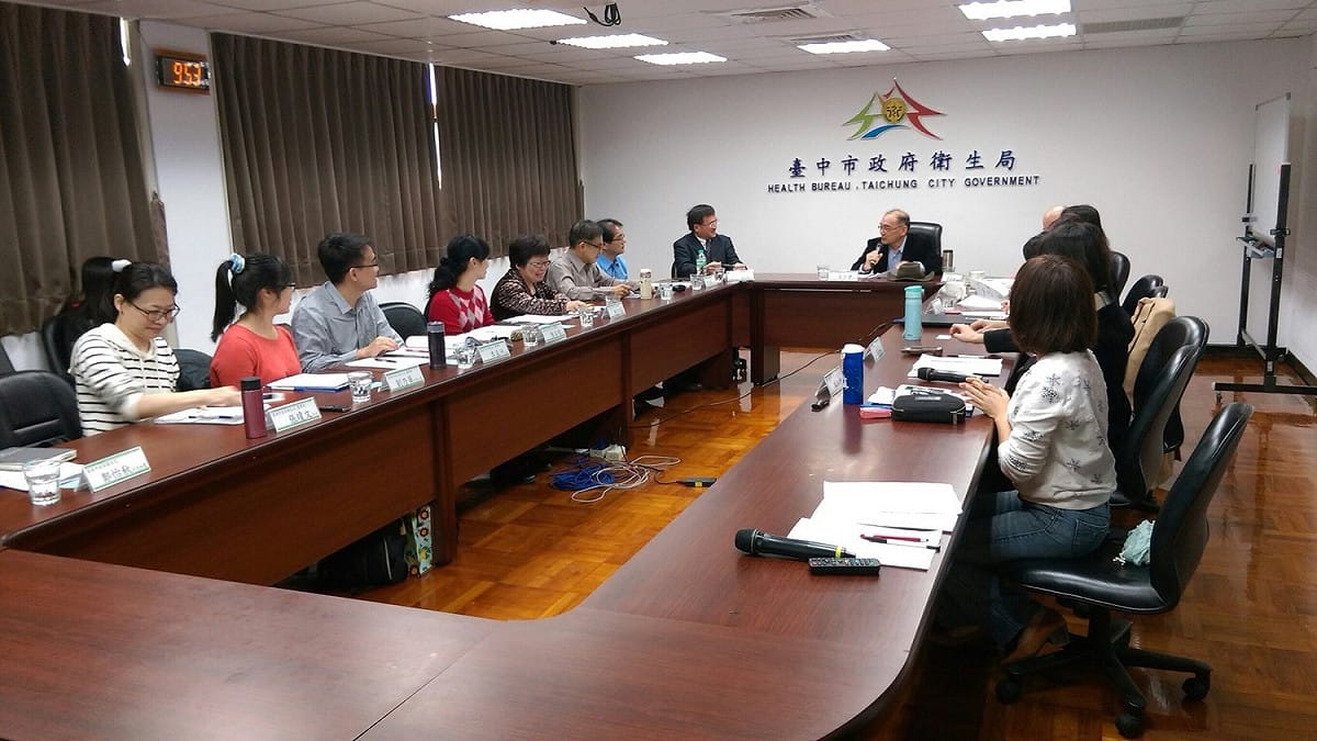台南市政府衛生局參訪台中市衛生局，交流醫療爭議調處經驗。 圖：台中市政府/提供