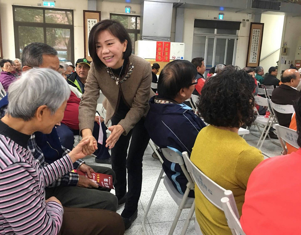 葉宜津在新市文康育樂中心舉辦參選市長說明會。 圖：黃博郎/攝