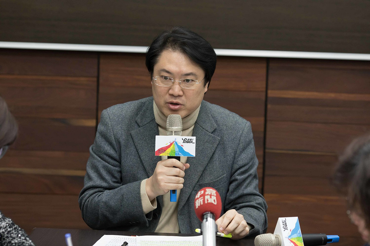 基隆市長林右昌今 (30) 日表示，基隆因山坡地多，廠商在山坡地開發時，往往需要繳山坡地開發回饋金，對廠商無疑是個重擔，去年修法過後，讓回饋金與水土保持脫鉤，可增加廠商投資意願。 圖：基隆市政府/提供