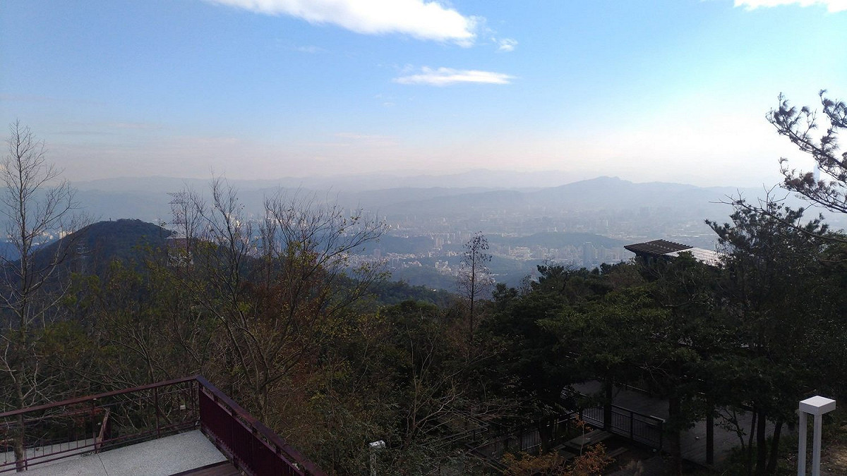 碧山露營場可以換個角度眺望台北盆地美景。 圖：台北市工務局提供