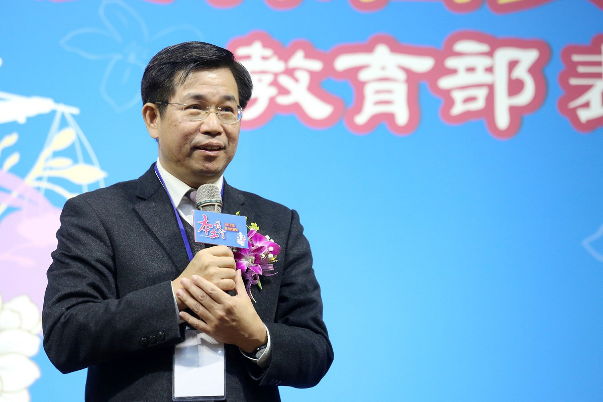 花蓮地震，花蓮縣教學網路中心的機房（位於中華國小），受到劇烈搖晃而受到一些損害，潘文忠表示，必須緊急啟動修復。 圖：教育部／提供