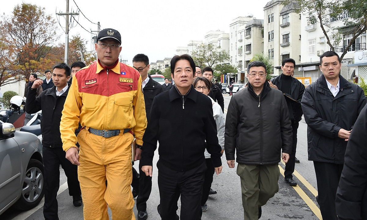針對花蓮地震造成自來水停水，行政院長賴清德11日指示台灣自來水公司在3天內搶修完。 圖：行政院提供