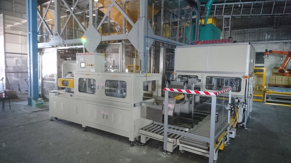 全自動開箱封底機。 圖：農委會提供