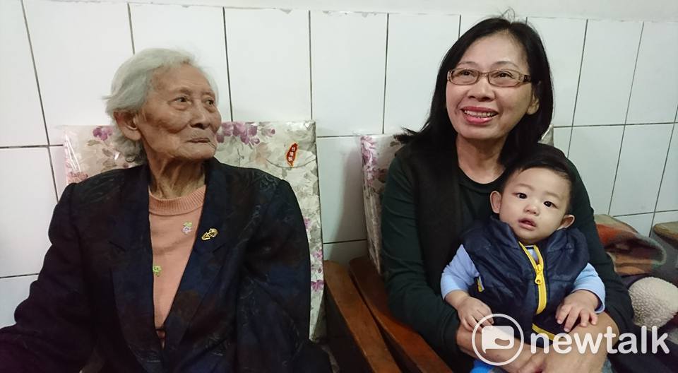 陳茂根與賴玉昭10年 夫妻情緣的華麗句點 ： 遺腹女陳秀慧女士，如今也兒孫在懷了⋯⋯。 圖 : 王瓊玲 / 攝