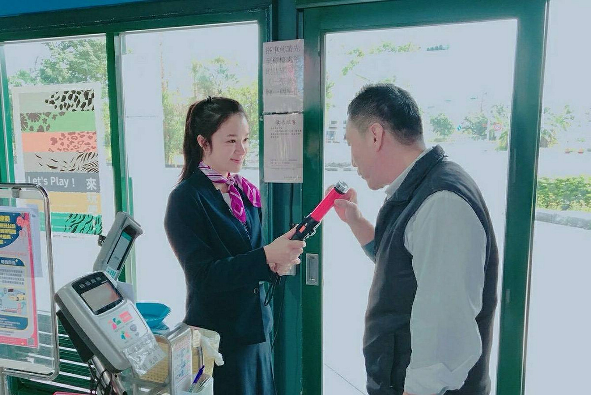 替換的駕駛都實施司機酒測。 圖 : 首都客運/提供