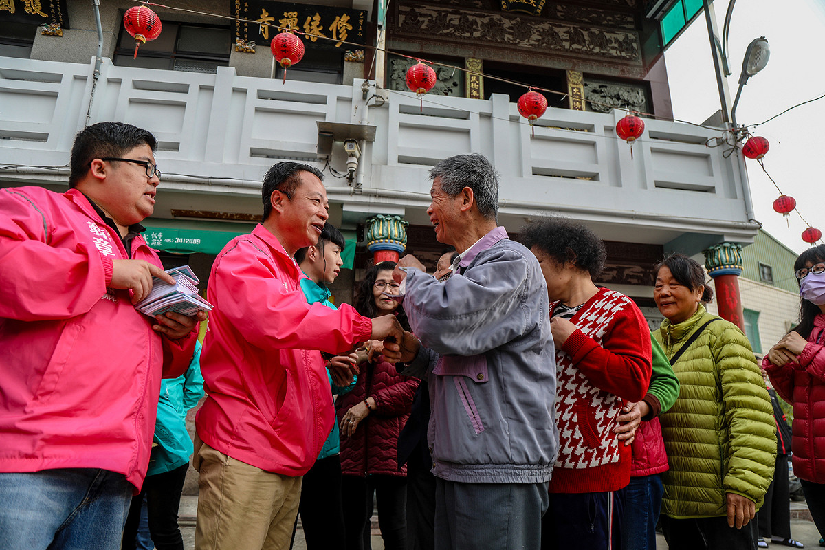 民進黨嘉義縣長初選參選人翁章梁，今天行程也馬不停蹄。 圖：翁章梁/提供