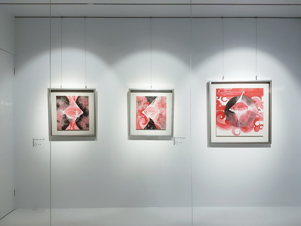 《游來遊去 莊連東彩墨個展》，展出畫作中不少是以「魚」為主題。 圖：中友百貨/提供