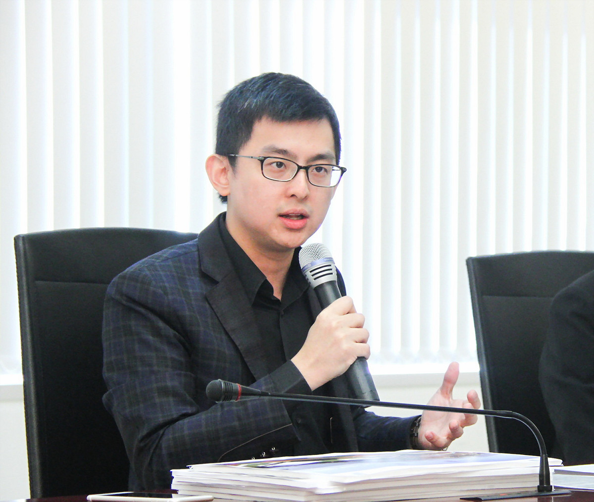 卓冠廷指出，林佳龍執政三年改革有成。 台中市政府/提供
