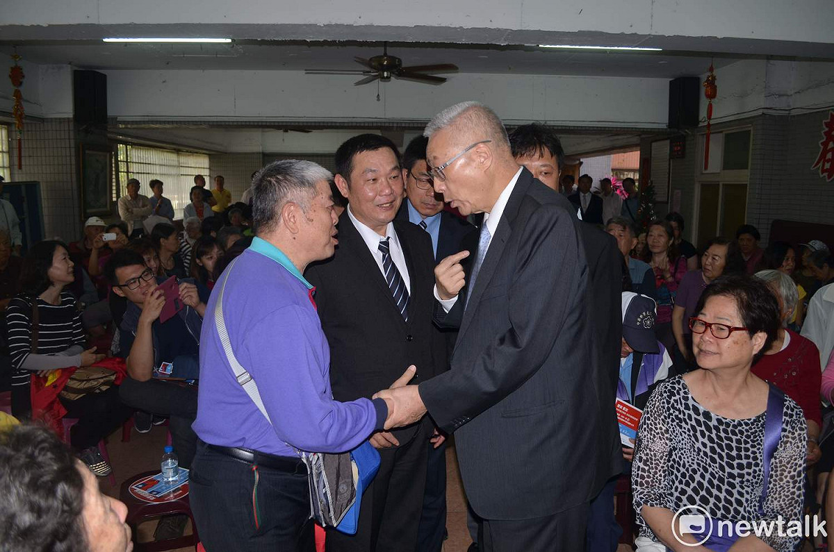 吳敦義成功打入眷區，獲選國民黨黨主席。 圖：蔡坤龍/攝