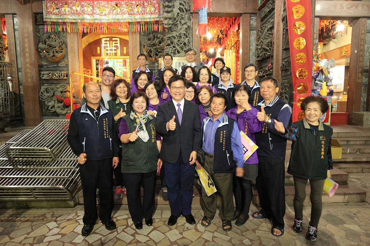 林佳龍特別強調，11月將在台中舉辦的2018世界花卉博覽會，台中市民獨有的「花博卡」，內容富含多項優惠，邀請民眾盡早辦理，屆時展覽期間便能享受多種優惠。 圖：台中市政府/提供