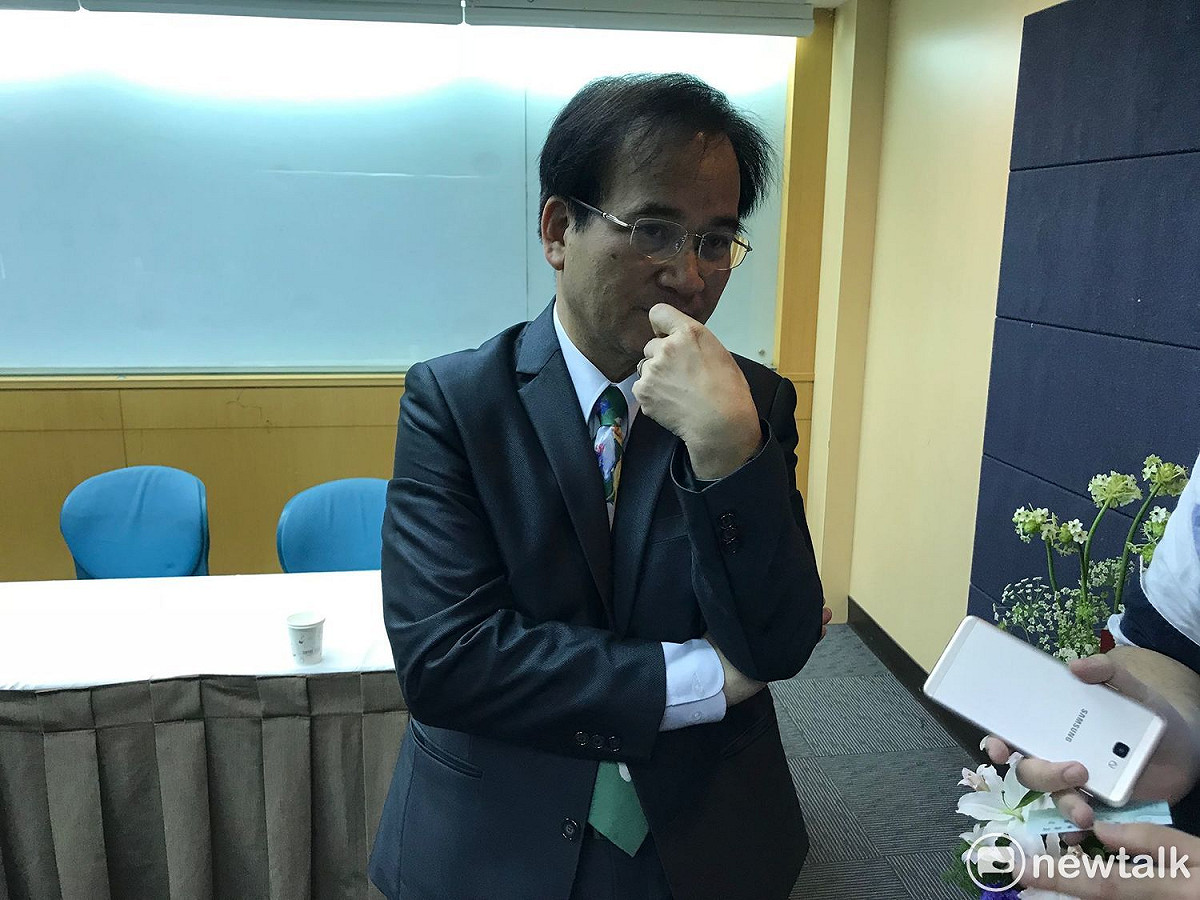 前台南縣長蘇煥智今日宣布退黨、參選2018台北市長。 圖：周煊惠 / 攝