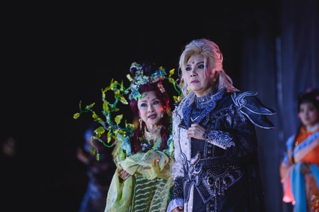 《見城》升級版邀請台灣六大傳統戲曲名角唐美雲、許秀年、小咪、陳昭香、郭春美、王海玲，結合歌仔戲、豫劇跨劇種演出。 圖：高雄市文化局/提供