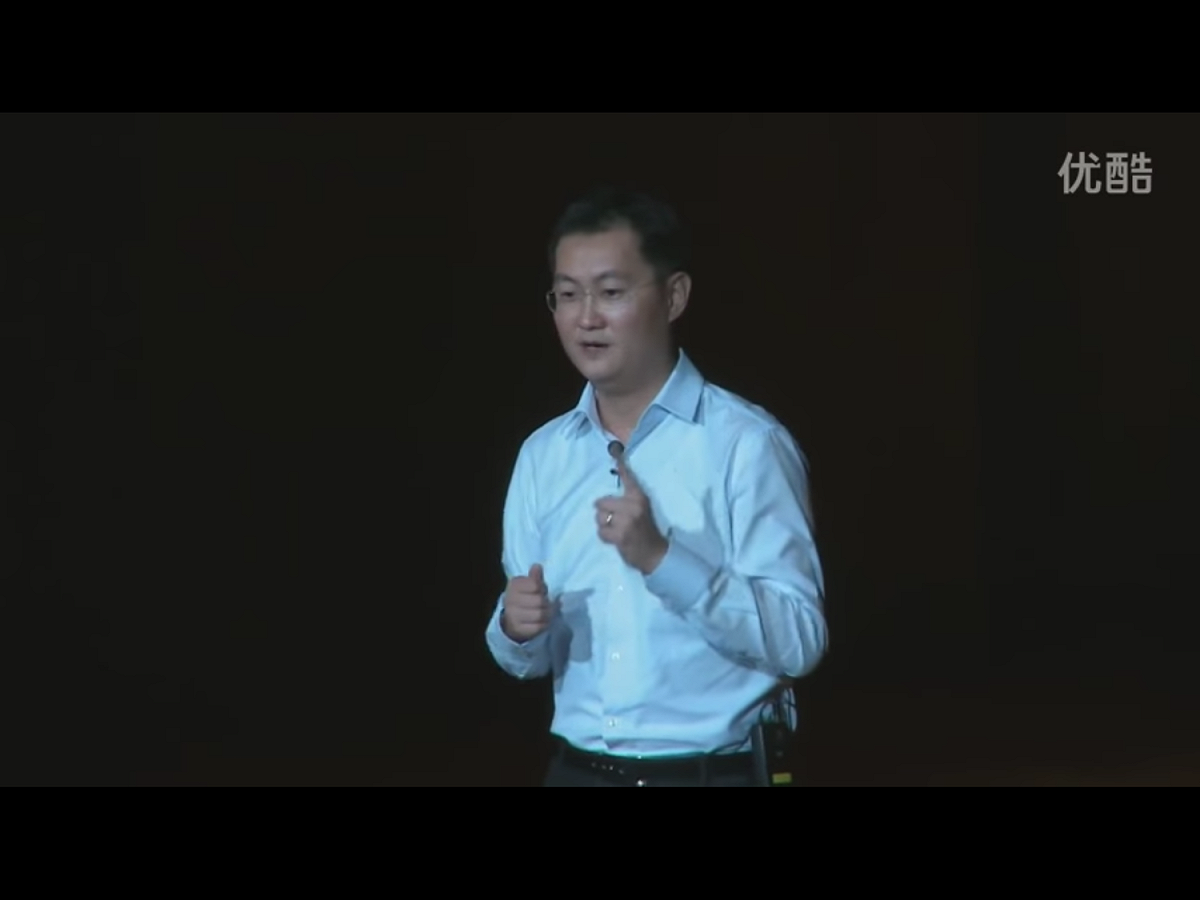今年最富有的兩位人大代表，一位是騰訊(Tencent)創始人馬化騰(Pony Ma，如圖)，他以470億美元的財富成為中國首富；另一位是李書福，這位汽車大亨最近成了戴姆勒(Daimler)最大股東。 圖：翻攝自Youtube