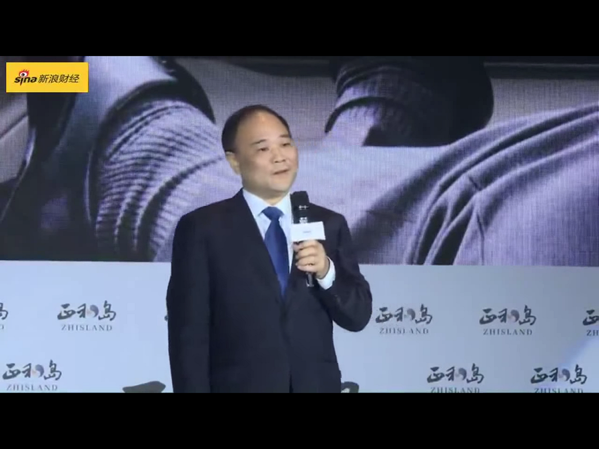 外傳習近平是李書福（如圖）的「姊夫」，但一直尚未獲得證實。根據維基百科，李書福妻子的名字「和國家主席夫人彭麗媛之妹彭麗娟重名」，但是目前並沒有證據證明她是彭麗媛的妹妹。 圖：翻攝自Youtube
