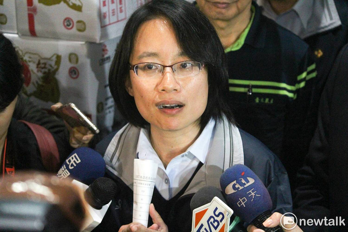 北農總經理吳音寧表示，這幾天她持續在果菜市場協助，強調目前當務之急就是把工作做好，讓全台產地蔬果可以順暢進入市場、再進到消費者手中。 圖：周煊惠/攝