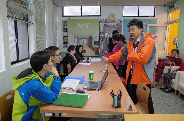 道管中心與自來水公司行前作業確認。 圖：台北市政府新工處/提供