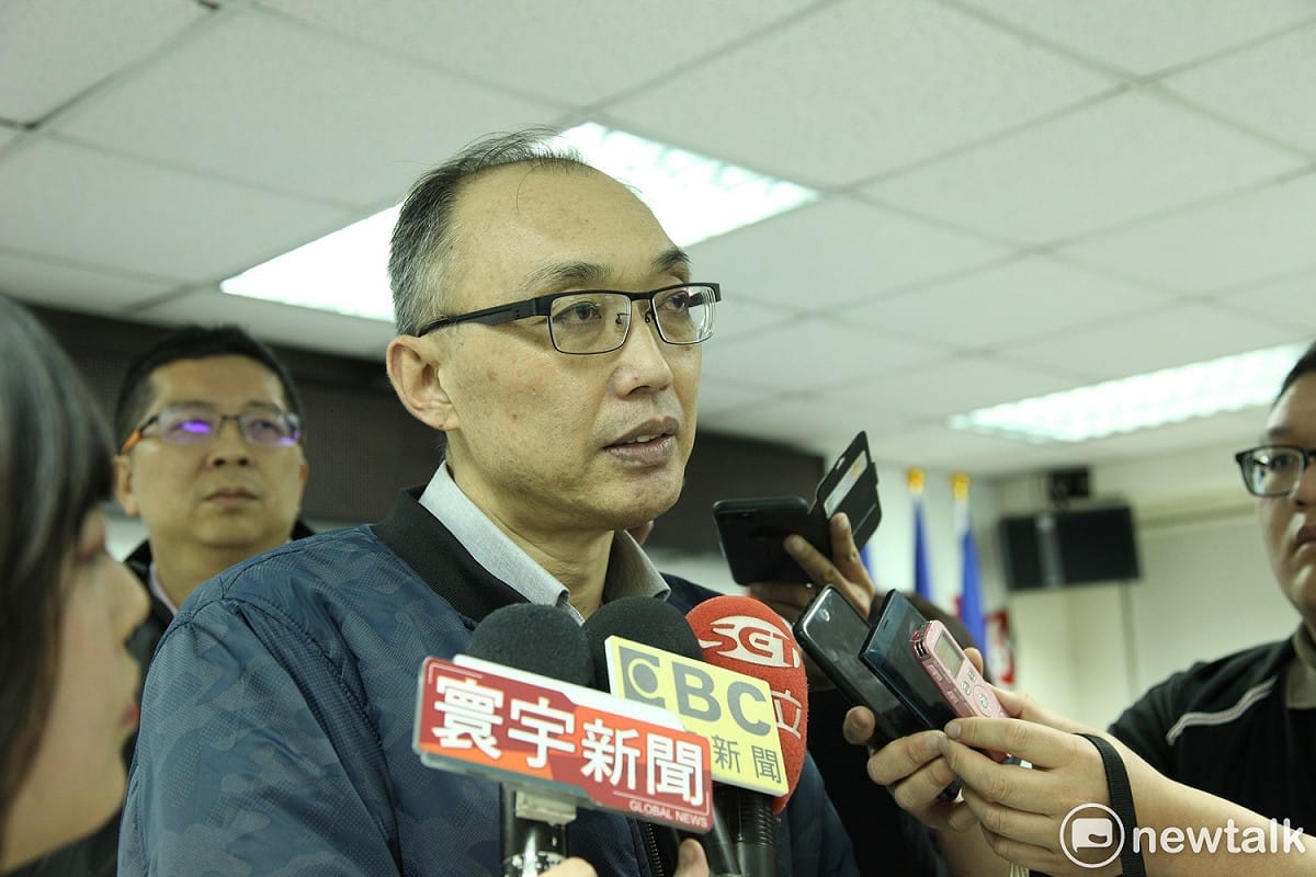 侯友宜陣營由競選辦公室主任謝政達代表協商。 圖: 林昀真/攝