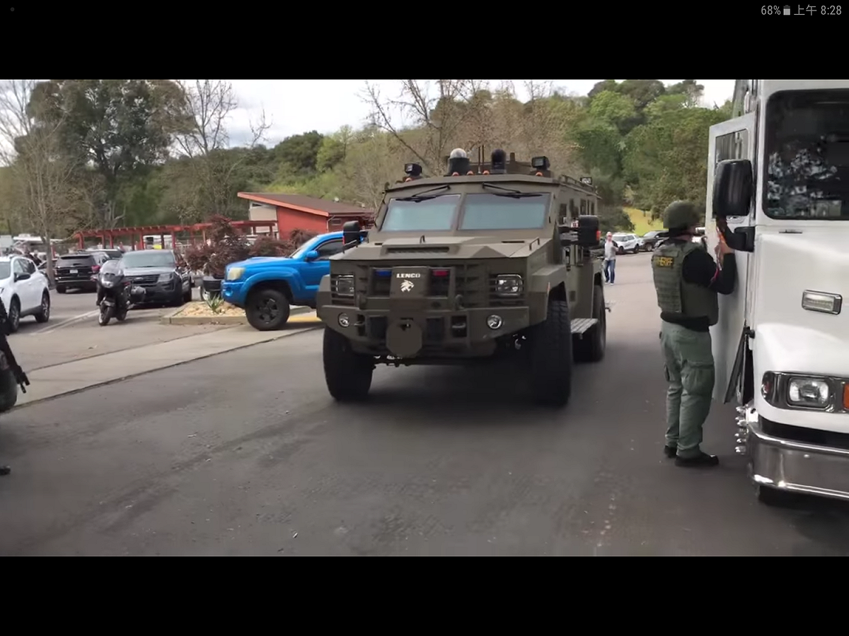 納帕郡（Napa County）警長辦公室在社群媒體示警，要求民眾避免前往這個地區，至於警方則未能立即提供進一步消息。 圖：翻攝自Youtube