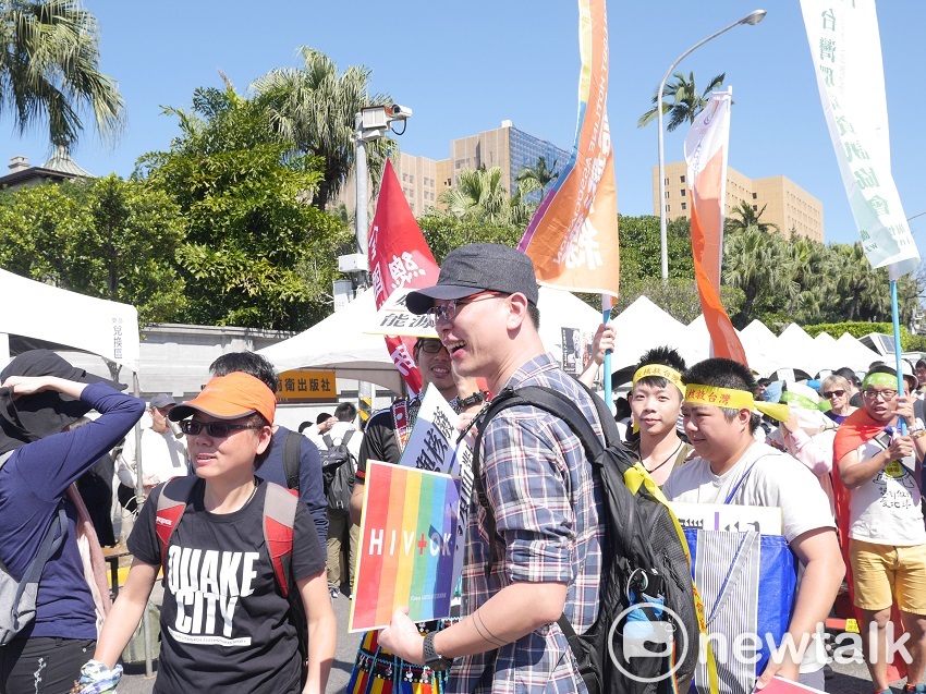 台灣同志諮詢熱線協會也前來參加遊行。 圖：趙婉淳／攝