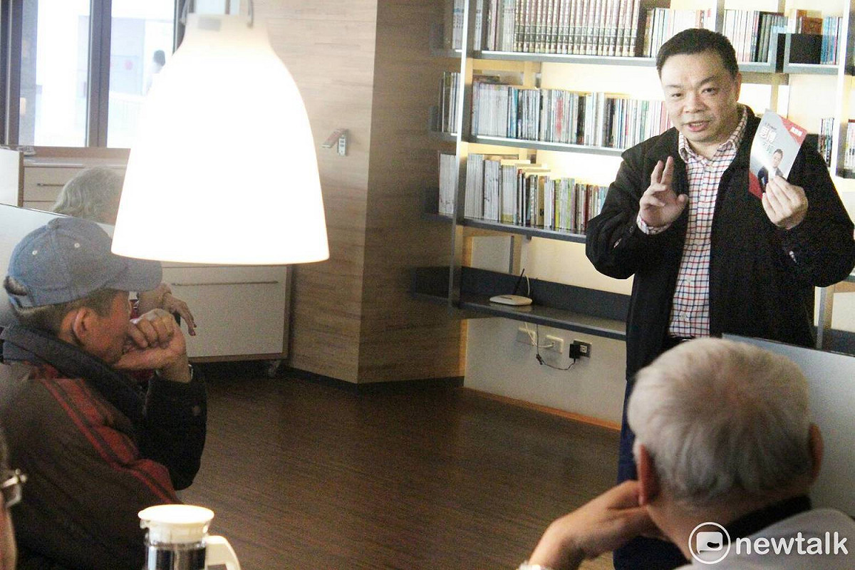 高思博今日起密集安排小型的鄉親客廳會，在支持者家裡客廳或鄰近咖啡廳闡述參選理念，全力爭取服務台南鄉親的機會。 圖 : 黃博郎/攝