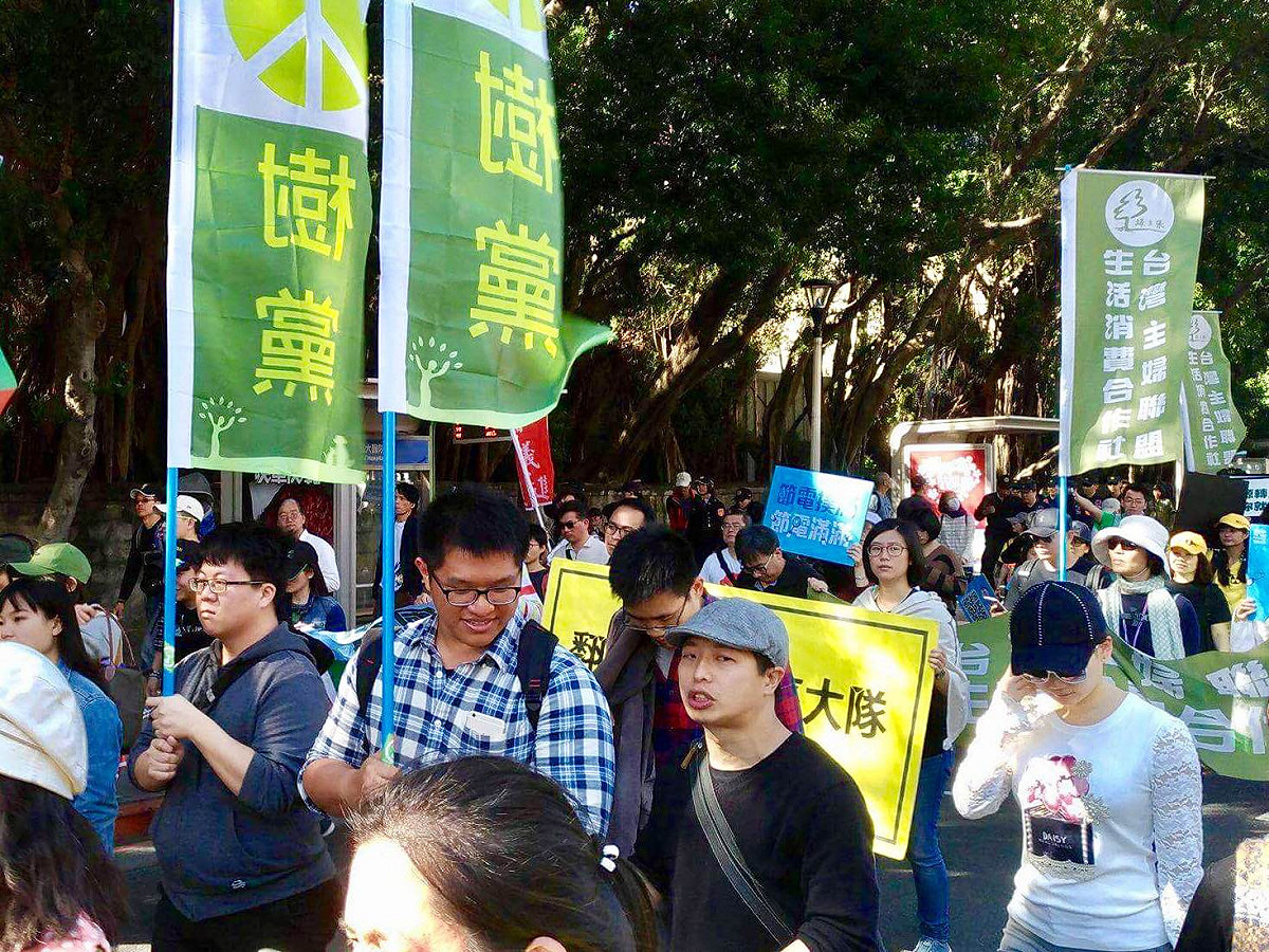樹黨前主席冼義哲強調將與各團體與政黨一起為一個沒有汙染的乾淨未來努力。 圖：澎湖青年陣線/提供