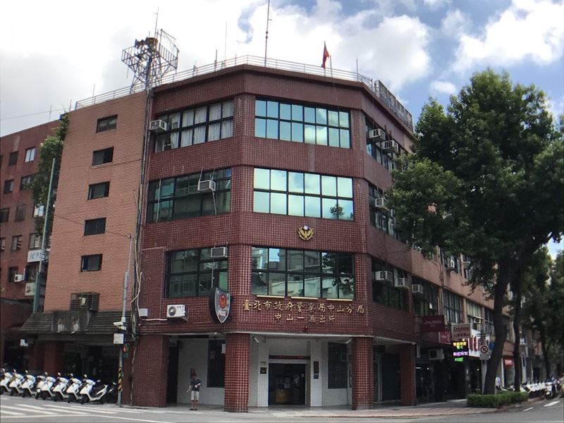檢調獲報，中山分局轄區內有酒店業者，為避免遭警取締、減少或完全不對酒店臨檢，每月支付新台幣4萬元給員警，逢三節（包含農曆春節、端午節及中秋節）則加倍到8萬元。 圖 : 取自台北市警察局網頁police.gov.taipei