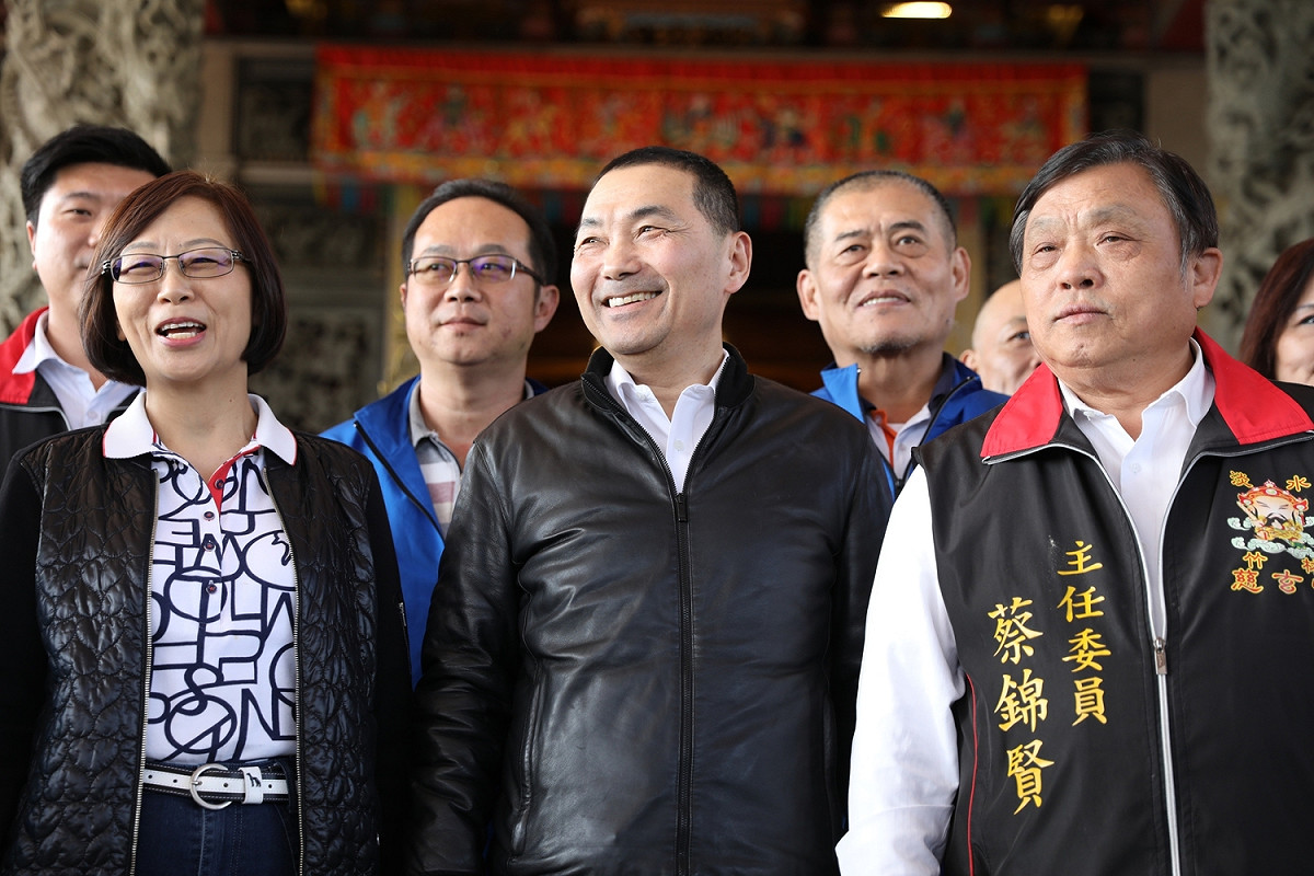 侯友宜拜訪淡水基層，聽取民意。 圖: 侯友宜競選辦公室/提供