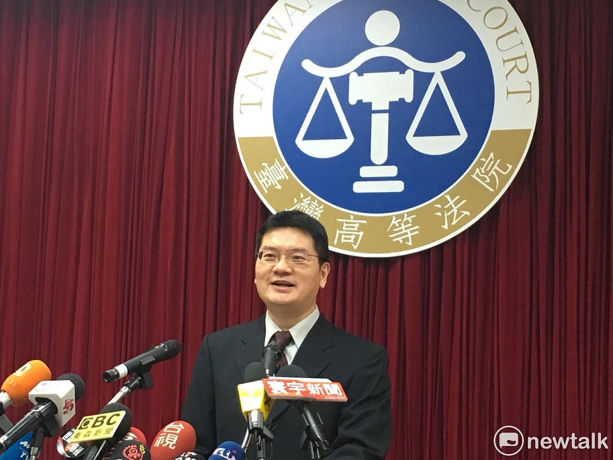 318學運佔領立法院一案今二審宣判，法官維持一審無罪判決。對此，台灣高等法院發言人邱忠義今（13）日指出，本案沒有涉及佔領立院動作，就不必適用公民不服從以及抵抗權問題。 圖：黃韋銓/攝