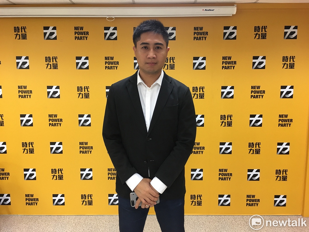 年底縣市長選舉將至，被問到台北市長一戰，時代力量是否會自推人選？發言人李兆立今（13）日明確表示，時代力量無法贊成台北市長柯文哲「兩岸一家親」等說法，因此會慎重考慮自推人選 圖：黃韋銓/攝