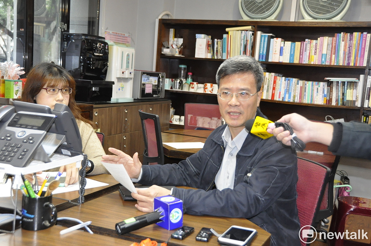 陽明大學校長郭旭崧表示，陽明大學首次主動替優秀的高中應屆畢業生保留學籍。 圖：資料照片