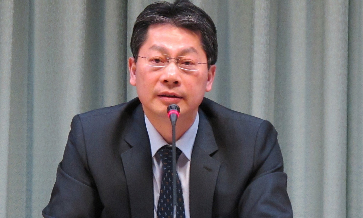 針對前俄羅斯雙面間諜在英國遭神經毒劑攻擊，外交部今（15）日表示，反對任何不人道化學武器的使用。圖為外交部發言人李憲章。    圖：新頭殼資料照片