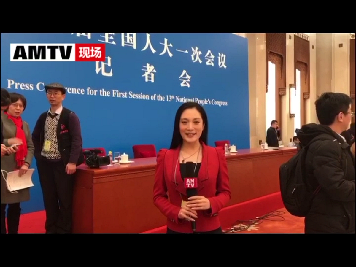 張慧君任職的「全美電視台」是中共黨媒《人民日報》海外網美國頻道，於2004年成立，跟中共央視有着多種合作，被稱為中共政府和中國企業品牌在海外宣傳推廣的最優秀的電視多媒體綜合平台。 圖：翻攝自全美電視台網站