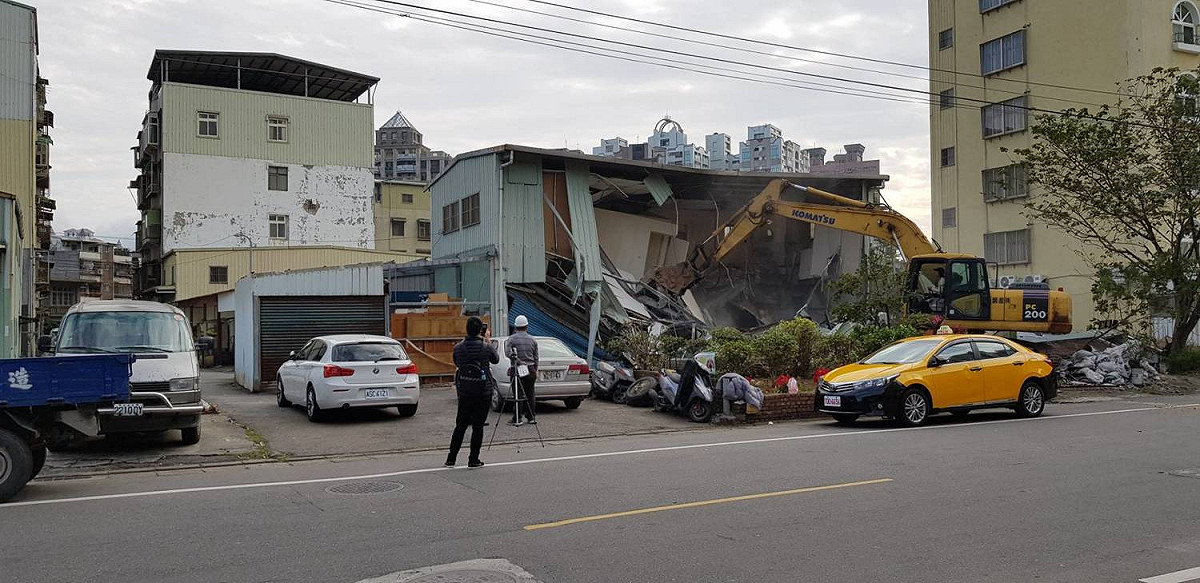 違建戶曾阻擋拆除，拆除大隊多次溝通後，才於上月28日下午出動鐵腕拆除完畢。 圖：新北市政府/提供
