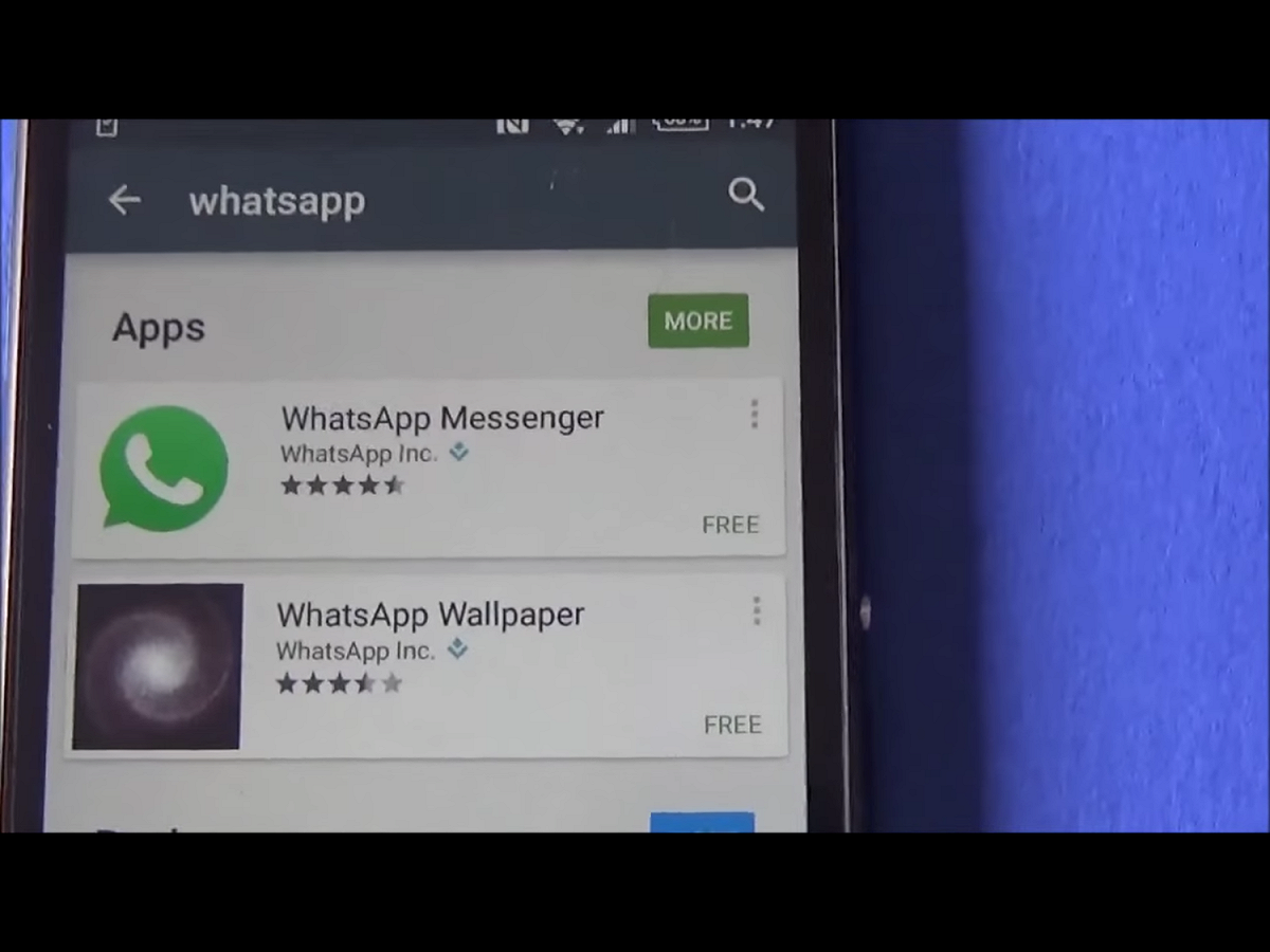 WhatsApp成為中國駭客入侵用戶系統的新方法，當用戶的WhatsApp群組出現以 86為開頭、來自中國的電話號碼，駭客可能正在群組中盜取資料。 圖：翻攝自Youtube